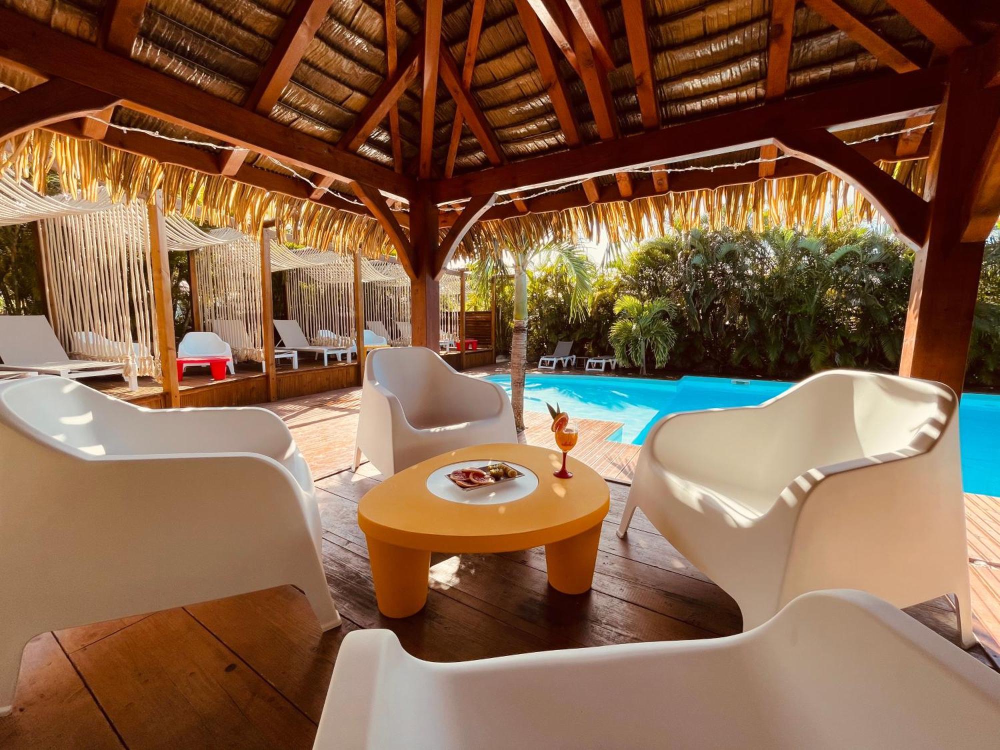 Tropicana Suites Deshaies Extérieur photo