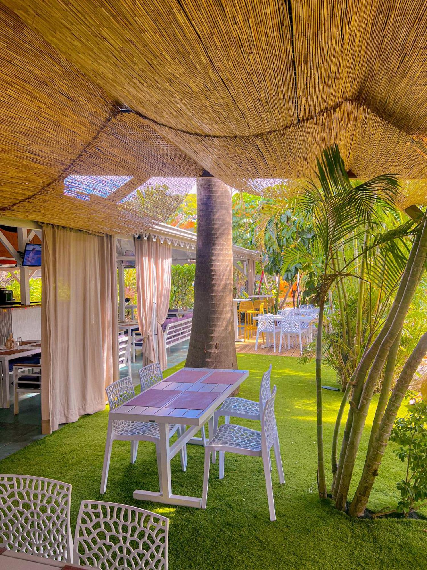Tropicana Suites Deshaies Extérieur photo